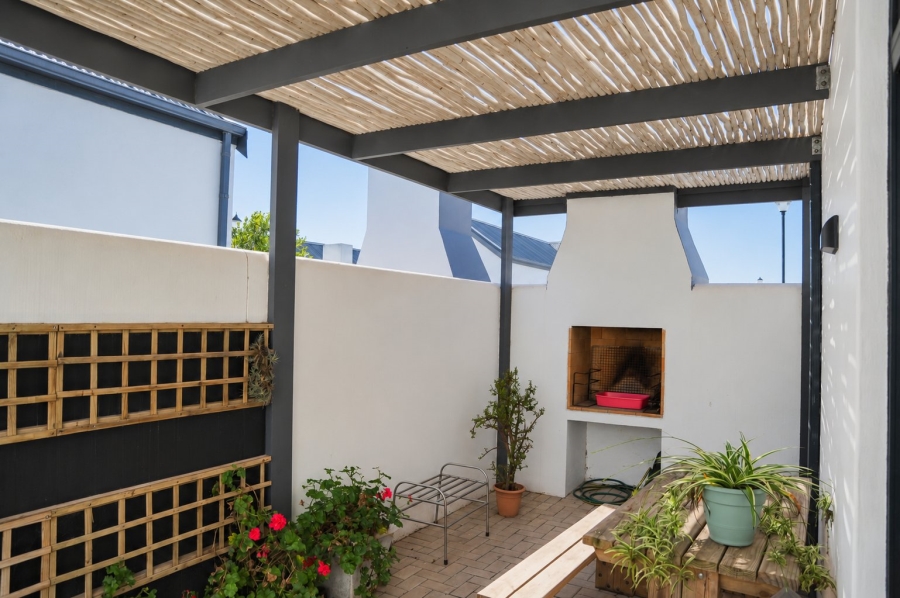 To Let 2 Bedroom Property for Rent in Laguna Western Cape